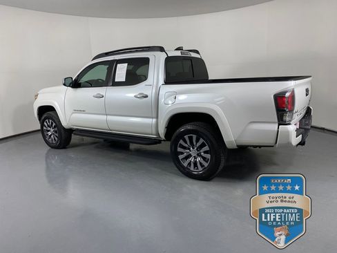 Certified 2022 Toyota Tacoma Limited image 4