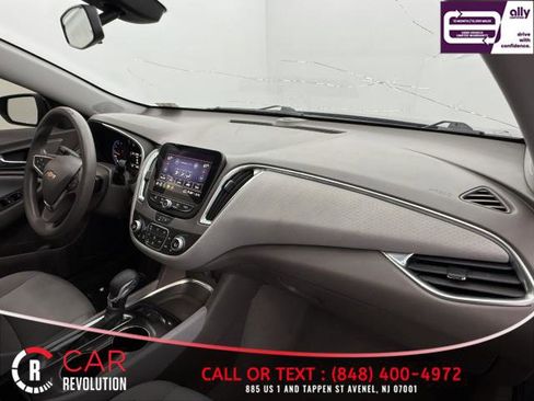 Used 2021 Chevrolet Malibu LT image 46