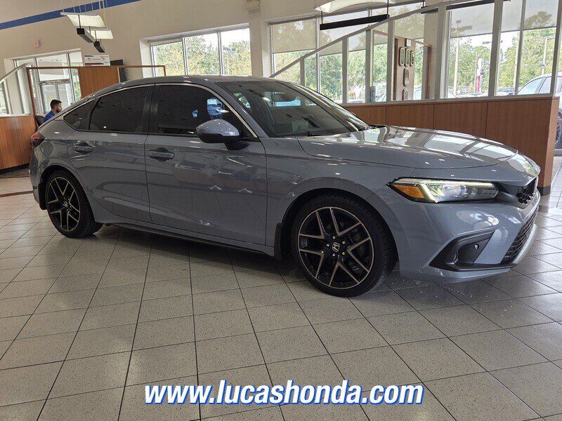 Used 2023 Honda Civic Sport Touring image 3