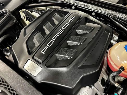 Used 2017 Porsche Macan GTS AWD/4WD image 51