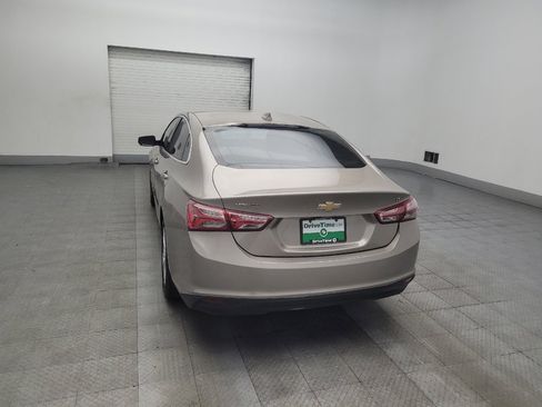 Used 2022 Chevrolet Malibu LT FWD image 6