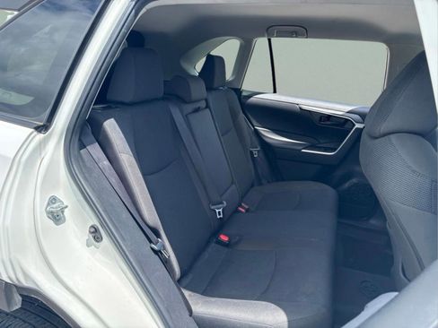 Certified 2025 Toyota RAV4 LE FWD image 26