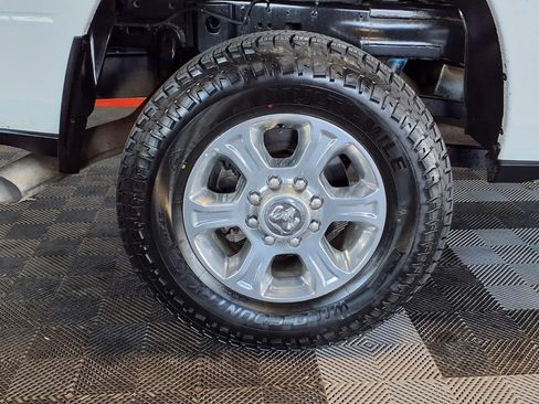 Used 2021 RAM 2500 Big Horn w/ Level 1 Equipment Group AWD/4WD image 8