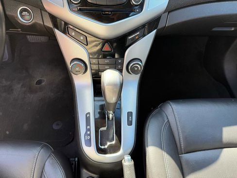 Used 2014 Chevrolet Cruze LTZ FWD image 28