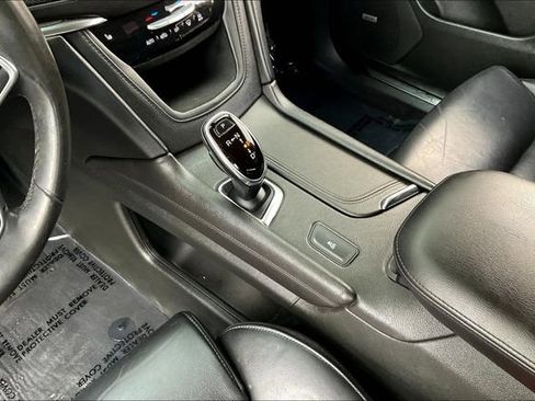 Used 2017 Cadillac XT5 Luxury w/ Driver Awareness Package image 17