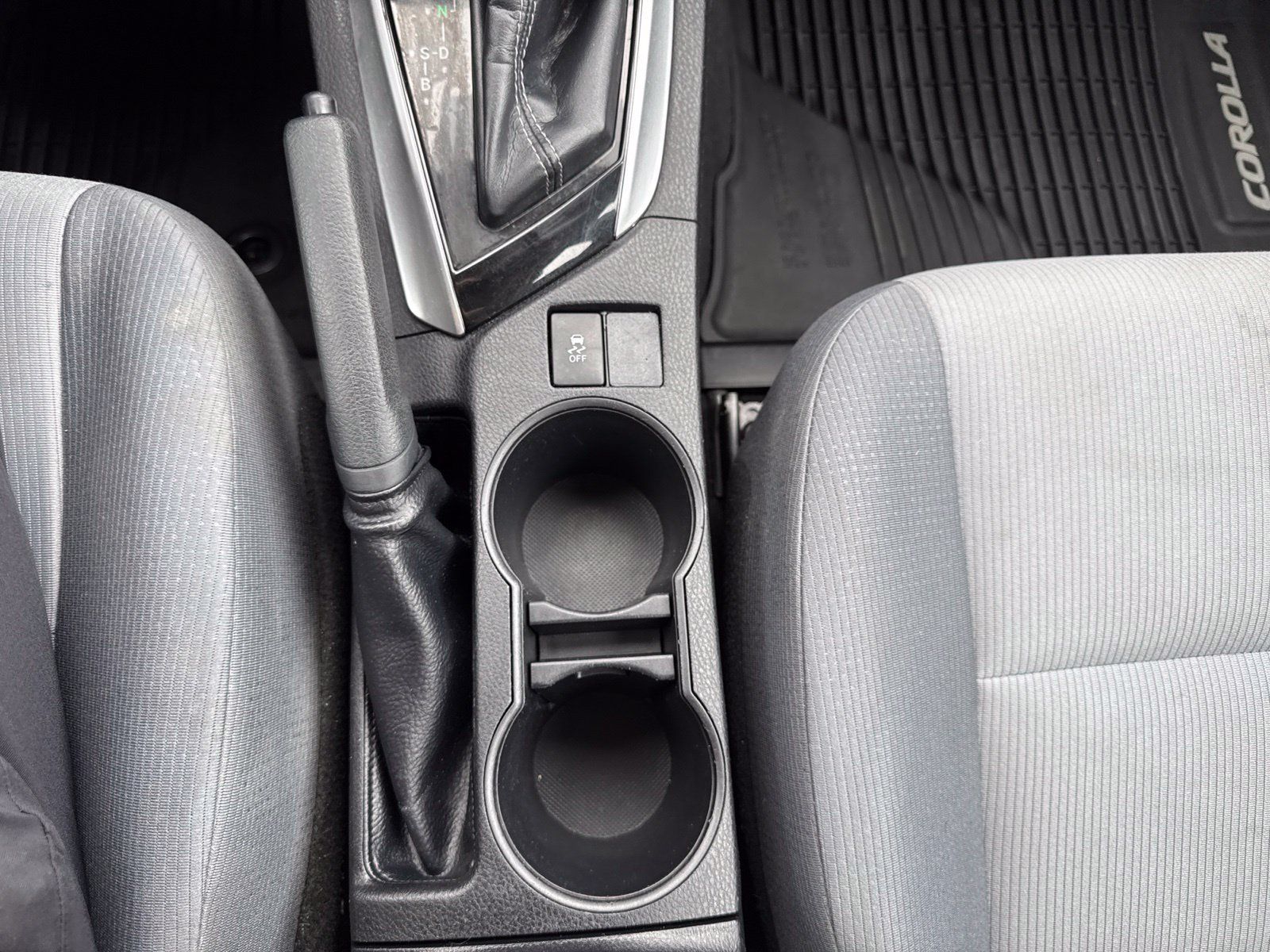 Used 2019 Toyota Corolla L w/ Body Protection Package FWD image 20