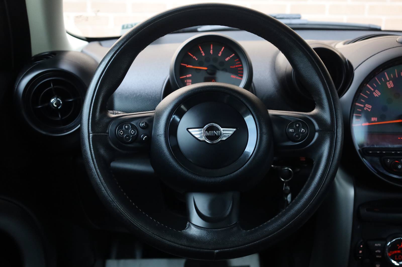Used 2016 MINI Cooper Countryman FWD image 31