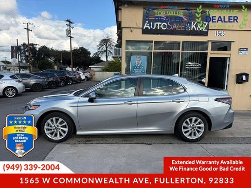 Used 2021 Toyota Camry LE FWD image 10