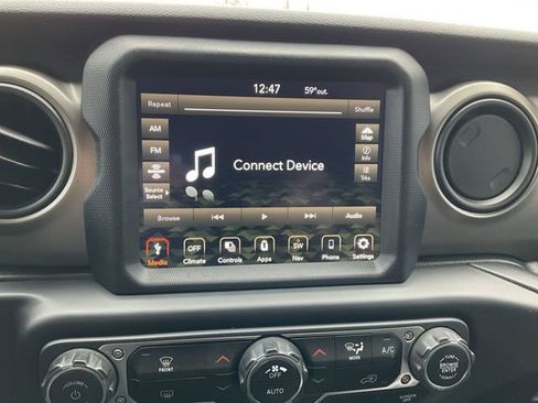 Used 2020 Jeep Gladiator Sport w/ Quick Order Package 24S image 14