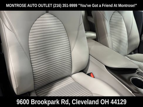 Used 2022 Toyota Camry SE w/ Convenience Package FWD image 48