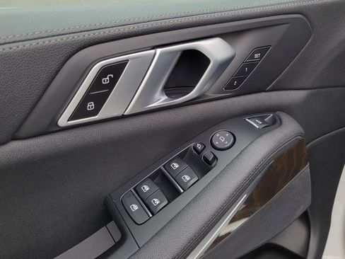 Used 2020 BMW X5 sDrive40i image 17