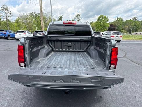 Used 2023 Chevrolet Colorado LT w/ LT Convenience Package II AWD/4WD image 34