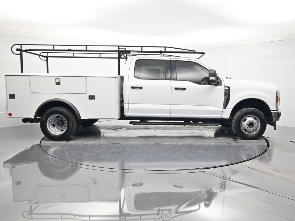 Used 2024 Ford F350 XLT AWD/4WD image 4