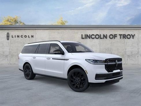 New 2026 Lincoln Navigator L Reserve w/ Jet Appearance Package AWD/4WD image 7