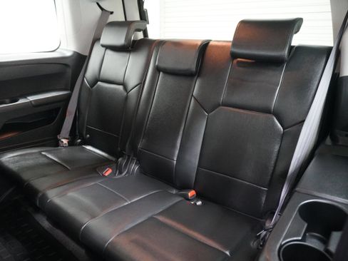 Used 2011 Honda Pilot Touring image 17