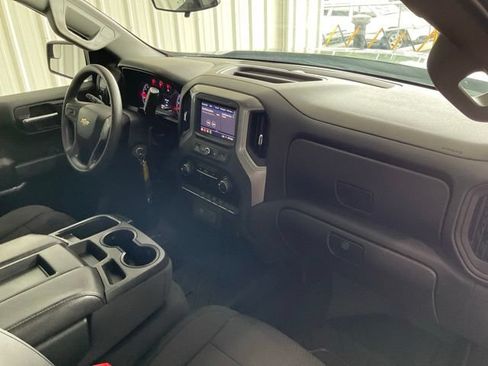 Used 2020 Chevrolet Silverado 1500 Custom w/ Custom Value Package RWD image 18
