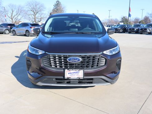Used 2023 Ford Escape Active image 2