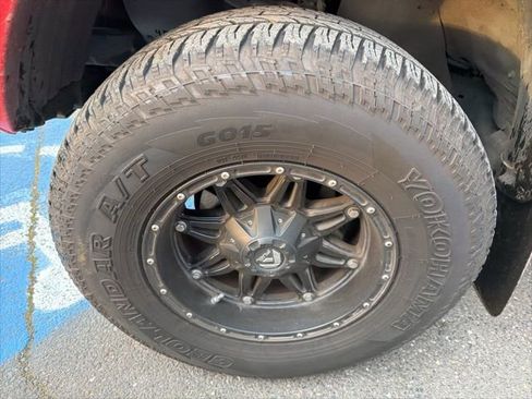 Used 2015 Toyota Tacoma 4x4 Double Cab w/ TRD Off-Road Package image 18