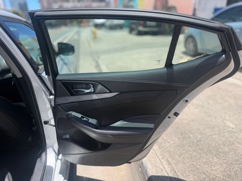 Used 2018 Nissan Maxima 3.5 SV FWD image 11