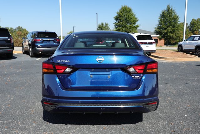 Used 2024 Nissan Altima 2.5 S FWD image 7