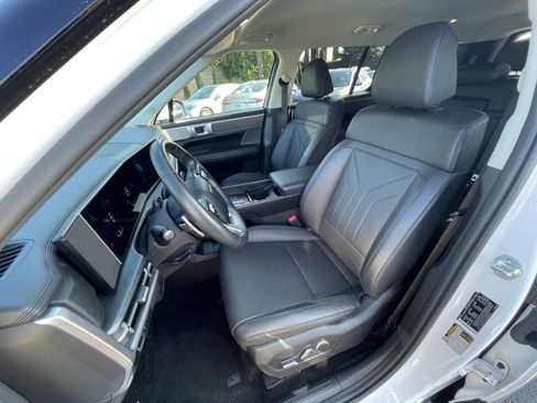 Used 2025 Hyundai Santa Fe SEL image 41