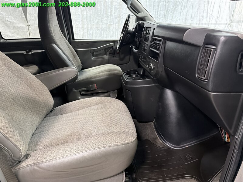 Used 2016 Chevrolet Express 3500 LT w/ LT Preferred Equipment Group RWD image 15