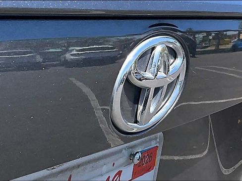 Used 2023 Toyota RAV4 XLE Premium FWD image 30
