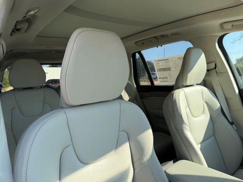 New 2026 Volvo XC90 B6 Ultra w/ Lounge Package AWD/4WD image 10