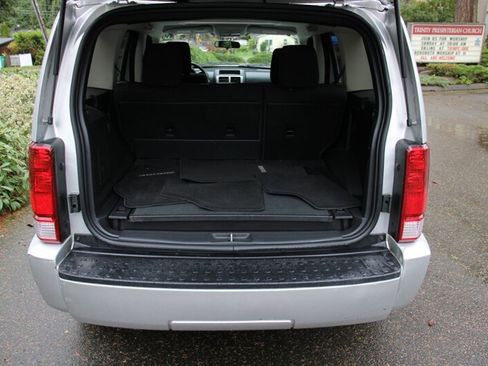 Used 2007 Dodge Nitro SXT image 16