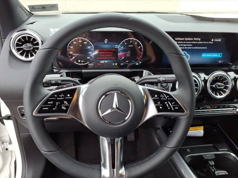 Used 2026 Mercedes-Benz GLA 250 4MATIC image 14