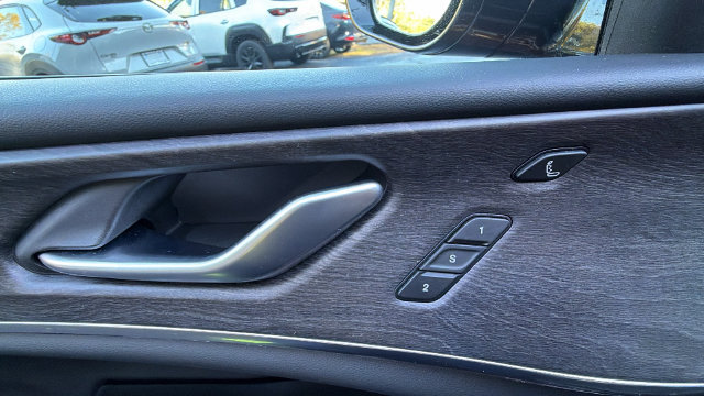 Used 2021 Jeep Grand Cherokee L Limited AWD/4WD image 18