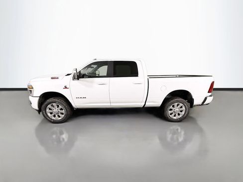 New 2025 RAM 2500 Laramie AWD/4WD image 4