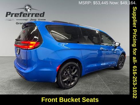 New 2026 Chrysler Pacifica Select image 20