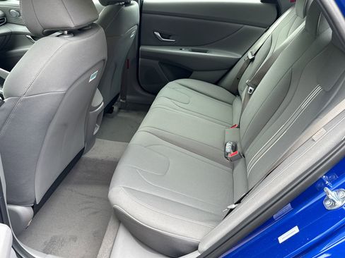 Certified 2025 Hyundai Elantra Sport image 20