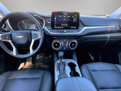 Used 2024 Chevrolet Blazer LT image 7