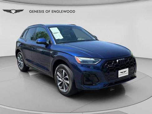 Used 2024 Audi Q5 2.0T Premium w/ Summer of Audi Package AWD/4WD image 7
