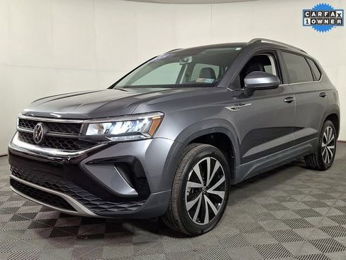 Used 2022 Volkswagen Taos SE image 6