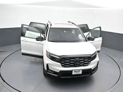 Certified 2023 Honda Passport TrailSport image 46