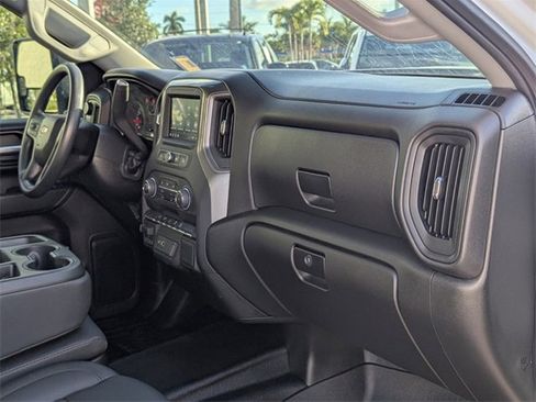 Used 2025 Chevrolet Silverado 2500 W/T w/ WT Convenience Package image 14