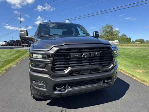 Used 2025 RAM 2500 Big Horn AWD/4WD image 10