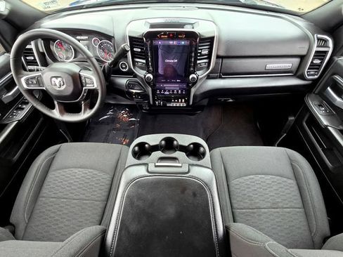 Certified 2025 RAM 2500 Big Horn AWD/4WD image 9