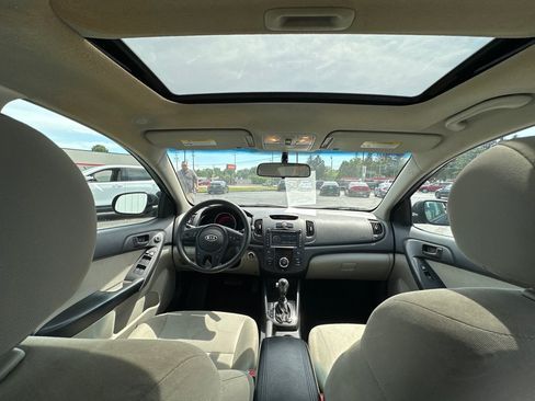 Used 2012 Kia Forte EX w/ Tech Pkg FWD image 17