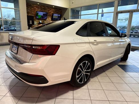Used 2025 Volkswagen Jetta Sport FWD image 12