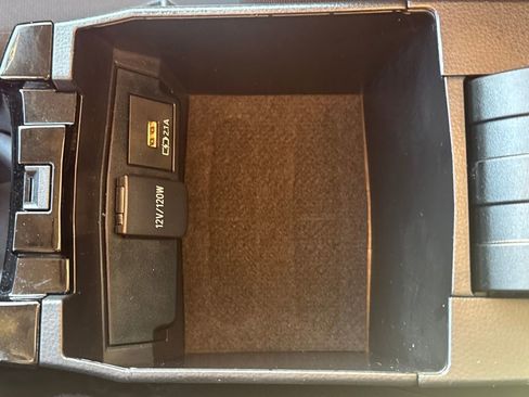 Used 2020 Toyota Corolla LE image 25