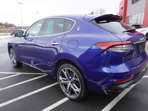 Used 2022 Maserati Levante GT image 7