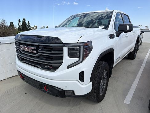 Used 2025 GMC Sierra 1500 AT4 AWD/4WD image 2