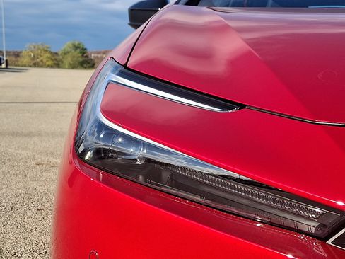 New 2026 Toyota Prius Plug-In Hybrid image 9