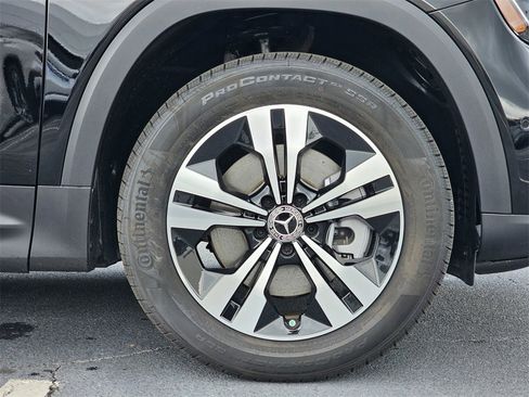 Used 2025 Mercedes-Benz GLB 250 image 13