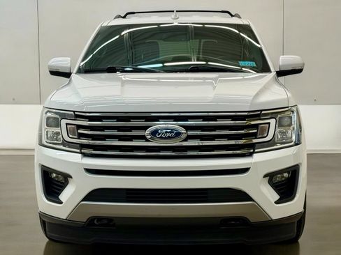 Used 2019 Ford Expedition XLT w/ Equipment Group 202A AWD/4WD image 6