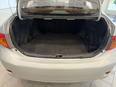 Used 2010 Toyota Corolla LE FWD image 18